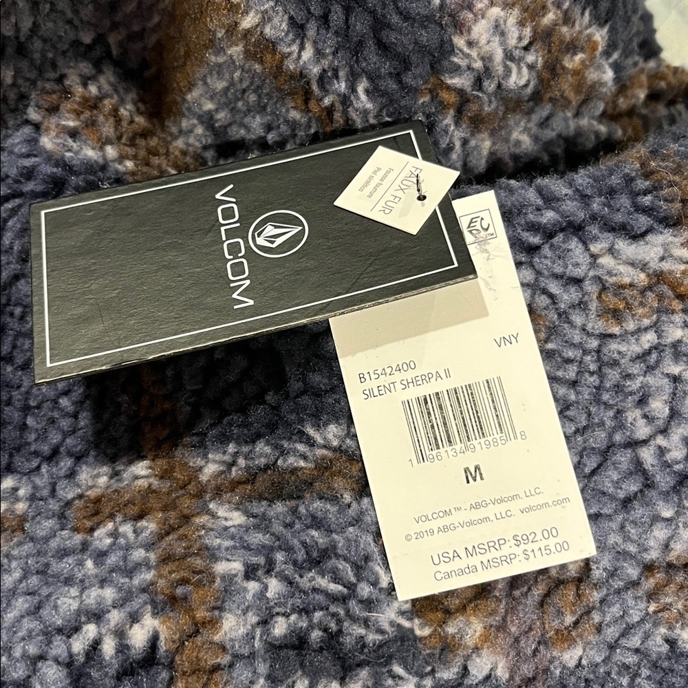 🆕Volcom Women’s Sherpa Jacket Silent Sherpa ll Navy Plaid Pockets Size M Shacket - Picture 6 of 13